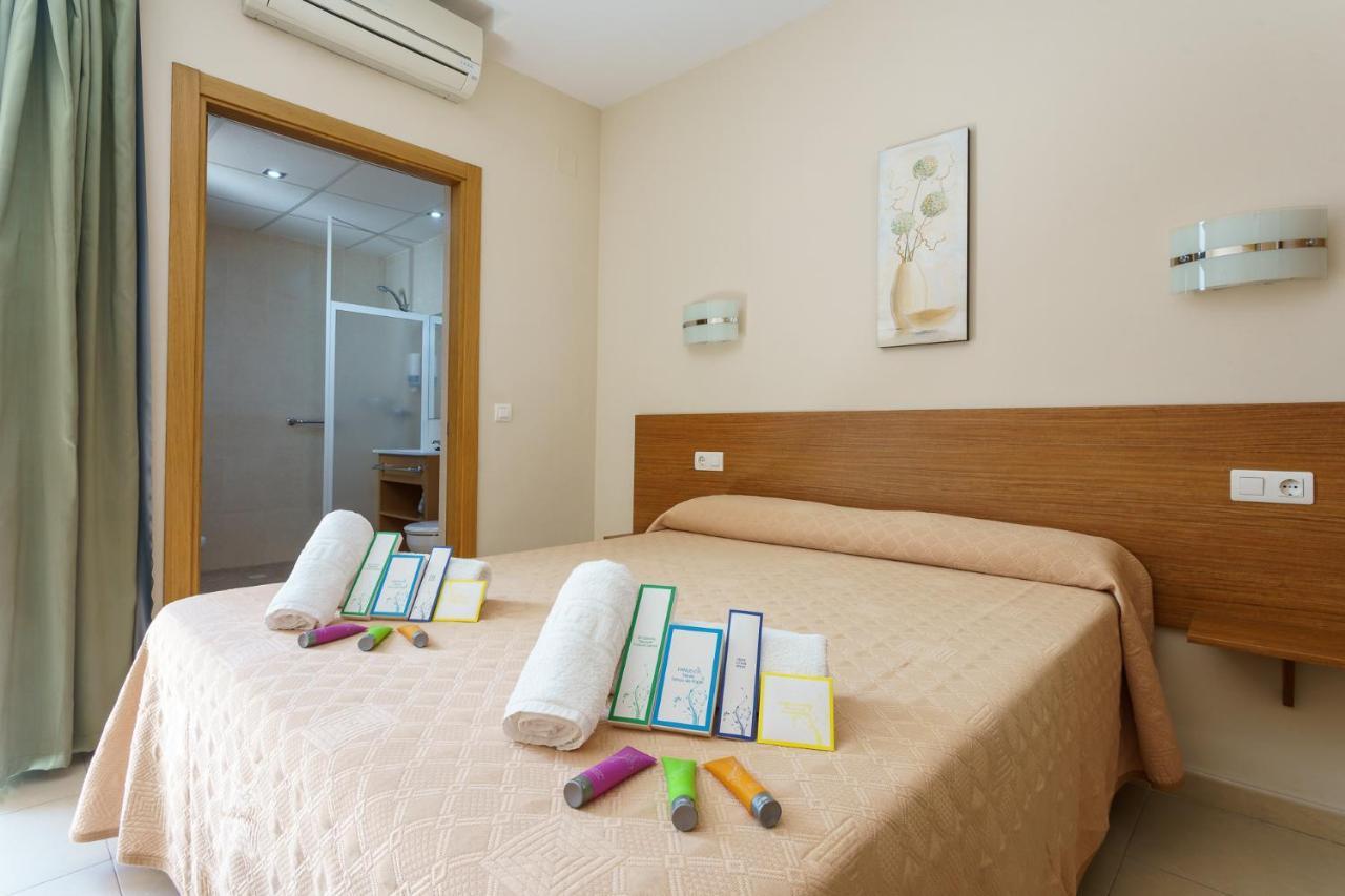 Hostal Costabella Powered By Faro Homes Fuengirola Exteriér fotografie