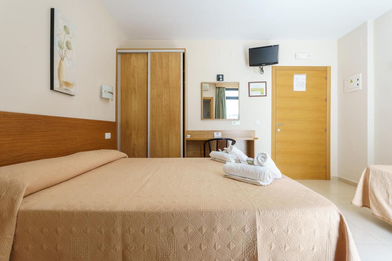 Hostal Costabella Powered By Faro Homes Fuengirola Exteriér fotografie